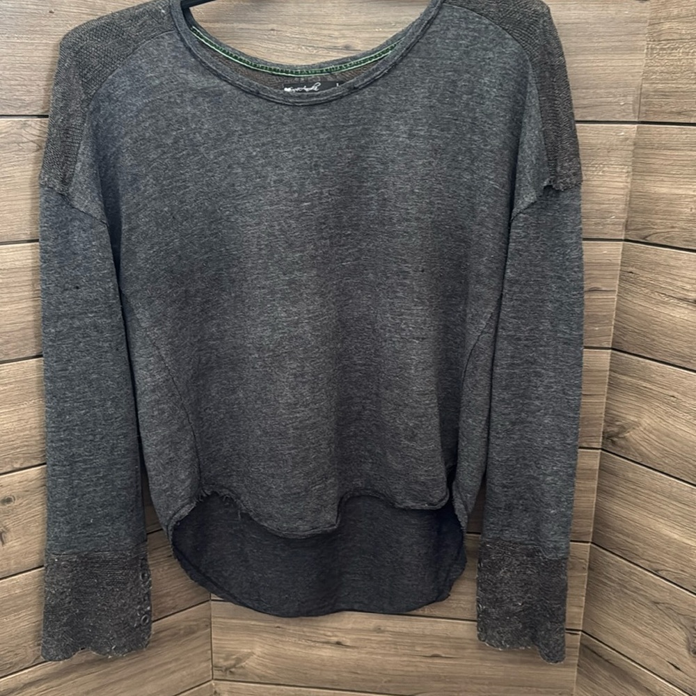 Grungy Shirt - Women’s Large